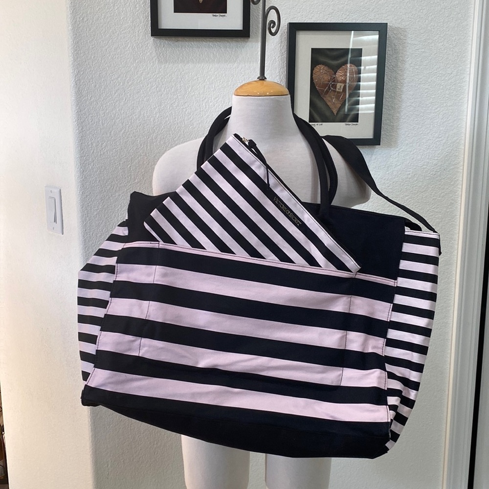 NWT Big Victoria’s Secret Bag.